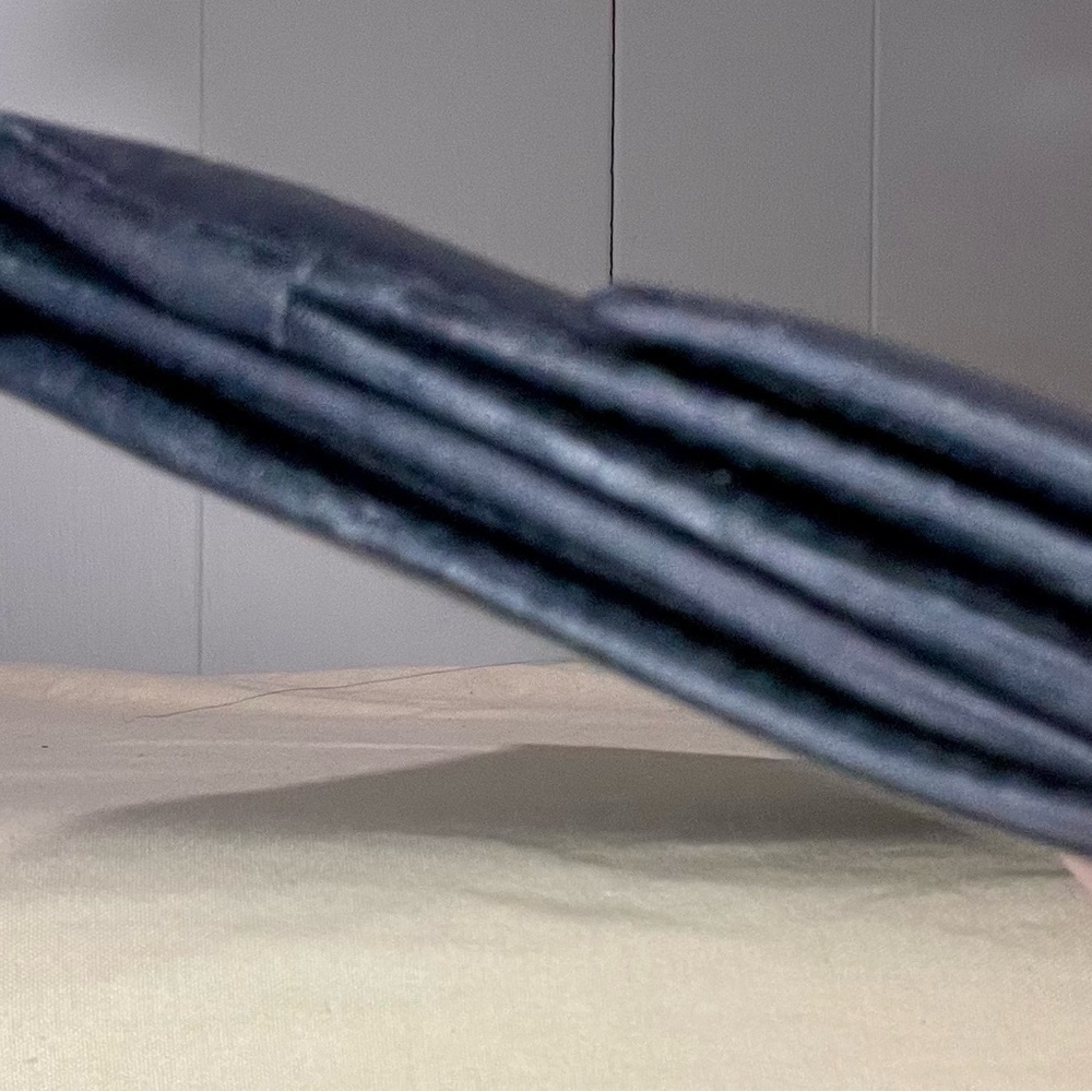 Gucci black leather GG Guccissima logo metal bar plate long wallet - Picture 3 of 10